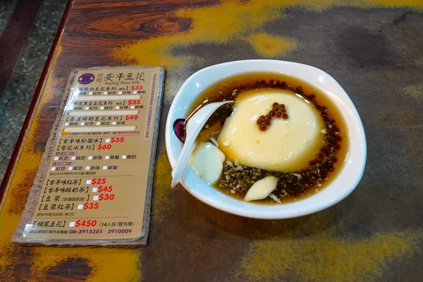 Tainan Taiwan Huhtikuuta 2019 Tongji Anping Bean Jelly Douhua Kuuluisa — kuvapankkivalokuva