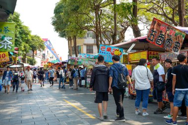 Tainan, Tayvan - 13 Nisan 2019 : Anping Old Street ( Yanping Street ). Anping ilçesinde tarihi bir sokak, aynı zamanda Tainan, Tayvan en eski sokak.