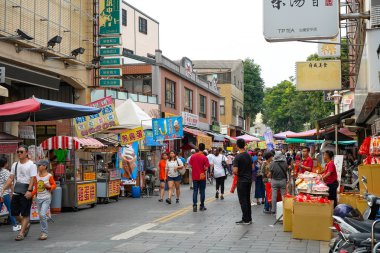 Tainan, Tayvan - 13 Nisan 2019 : Anping Old Street ( Yanping Street ). Anping ilçesinde tarihi bir sokak, aynı zamanda Tainan, Tayvan en eski sokak.