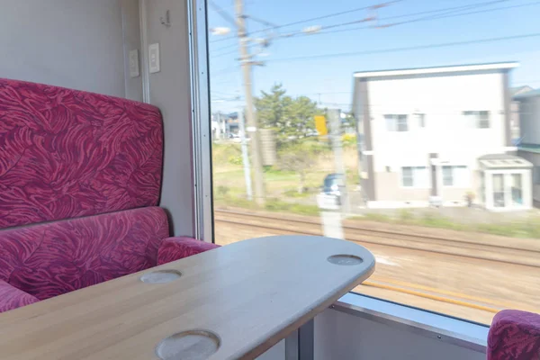 Akita, Japonsko-Květen 5, 2019: interiér východního japonského železničního Gono line, vyhlídkové vlaky na stanici Akita. jízdy vlakem z Akity do Aomori, provozované společností East Jr — Stock fotografie