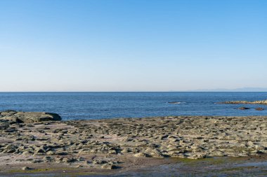 Senjojiki Kaya Sahil, Bin Tatami Paspaslar. Aomori vilayeti, Japonya. Gün batımında manzara muhteşemdir ve Japonya'nın en iyi 105 gün batımından biri olarak seçilir.