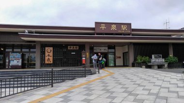 Japonya, ıyate. 04 Ağustos 2017: Hiraizumi ıstasyonunun dış kısmı. Doğu Japonya demiryolu şirketi (Jr Doğu) tarafından işletilen Hiraizumi, ıhate, Japonya kasabasında Tohoku ana hattı üzerinde bir tren istasyonu)