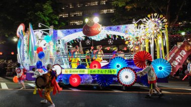 Iyate Prefecture, Japonya-Ağustos 04 2017: Morioka şehir manzarası, Sansa Odori Festivali sırasında, vatandaşlar geleneksel dans ve performans izlerken keyfini çıkarabilirsiniz