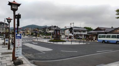 Japonya, ıyate. 04 Ağustos 2017: Hiraizumi ıstasyonunun dış kısmı. Doğu Japonya demiryolu şirketi (Jr Doğu) tarafından işletilen Hiraizumi, ıhate, Japonya kasabasında Tohoku ana hattı üzerinde bir tren istasyonu)