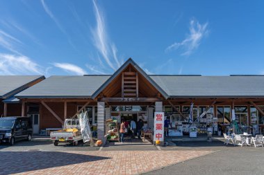 Hachimantai Şehri, Iwate Bölgesi, Japonya - OCT 18 2020: Matsuo-Hachimantai Çiftçi Pazarı.
