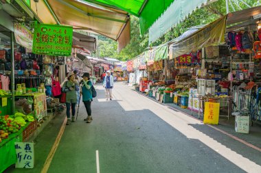 Taichung Şehri, Tayvan - 11 Temmuz 2020 Dakeng manzaralı yürüyüş ve bisiklet yolları alanı. Beitun Bölgesi, Taichung, Tayvan. 