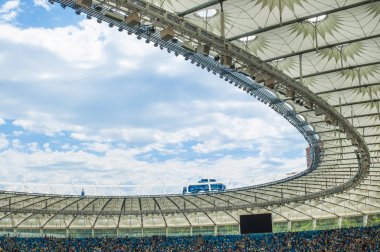 Futbol stadyumu çatı.