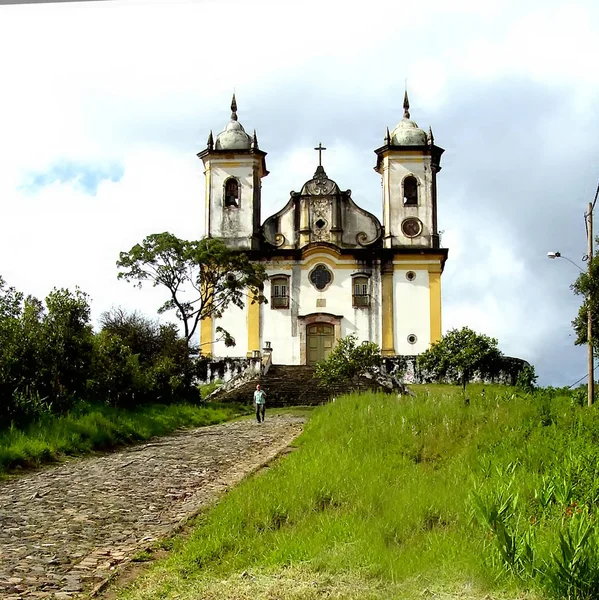 Classic Portuguese Colonial Style Church World Hertage Listed City Ouro — стоковое фото