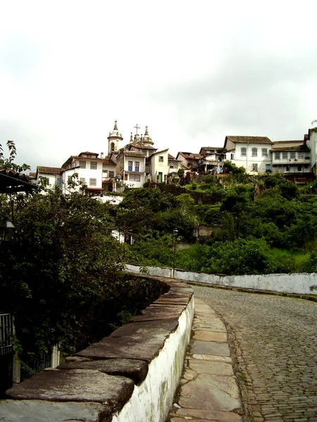 历史世界遗产名录城市巴西欧罗普雷托米纳斯吉拉斯市的典型逃生 — 图库照片