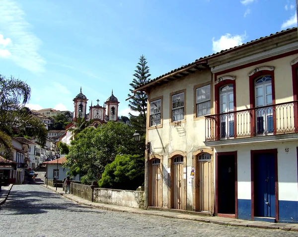 歴史的な世界遺産に登録されたオロ プレト ミナス ジェライス ブラジルの典型的なストレエスケープ — ストック写真