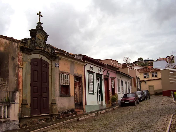 サンホセ レイの小さな礼拝堂は ブラジルのこの小さな歴史的なポルトガル植民地時代の町の魅力の一部です — ストック写真