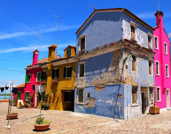 Romantiska Hus Målade Lysande Pastellfärger Italiens Burano — Stockfoto