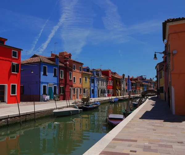 Många Pittoreska Områdena Bredvid Kanal Burano Italien — Stockfoto