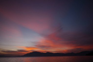 Florianopolis Brezilya 'da bir plajda gün doğumu