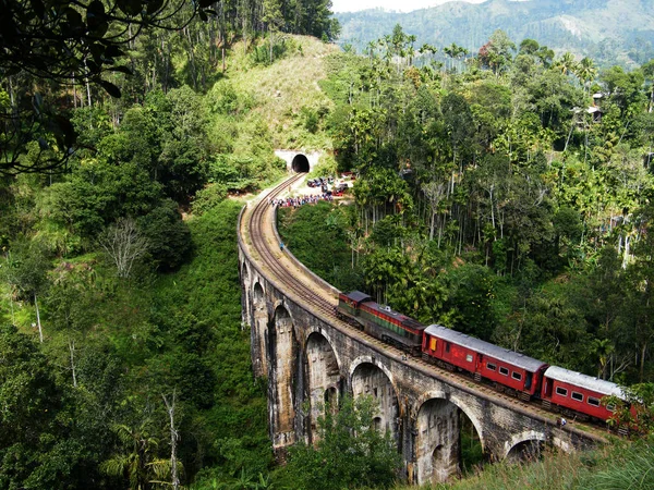 Train Nine Arch Bridge Sri Lanka Beautiful Train Track Hill — Stock Photo, Image