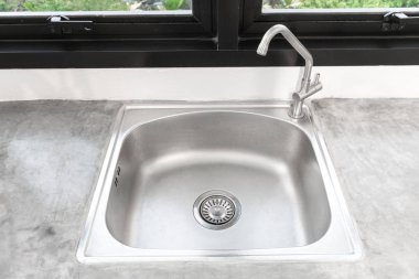 Mutfak lavabo paslanmaz çelik ve musluk. Mutfak lavabo Üstten Görünüm