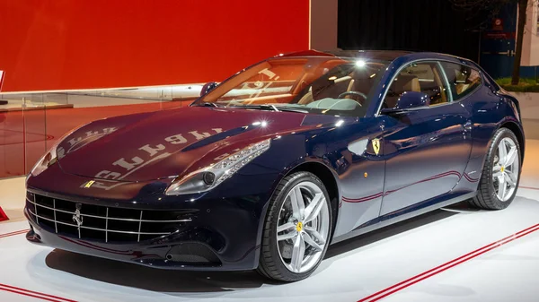 Amsterdão Apr 2015 Ferrari Carro Esportivo Apresentado Auto Rai Motor — Fotografia de Stock