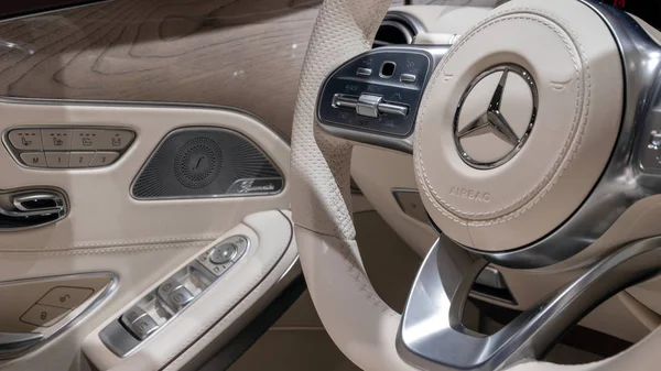 Ginebra Suiza Marzo 2018 Vista Interior Del Mercedes Benz 560 — Foto de Stock