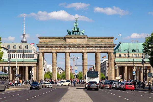 Berlin Germany April 2018 Famous German Landmark National Symbol Brandenburger — Stock Photo, Image
