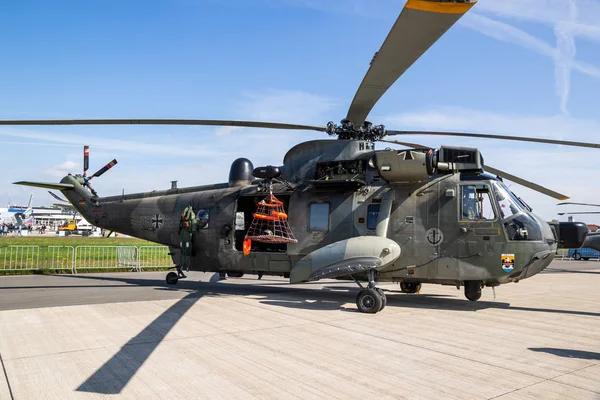德国柏林 2018年4月27日 德国海军西科斯基海国王抢救直升机从 Mfg 在陈列在柏林协会空气展示 — 图库照片