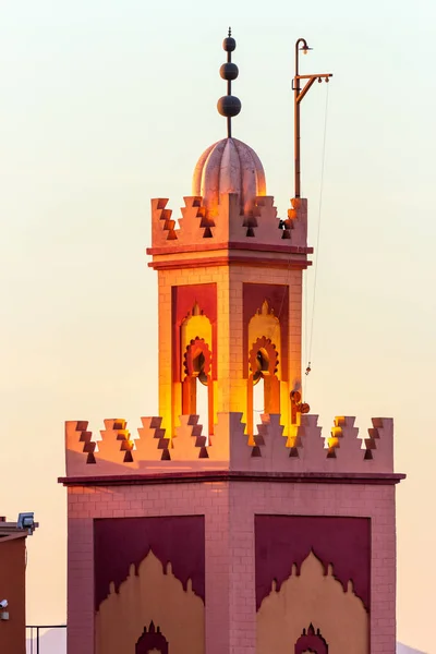 Мінарет Мечеті Історичних Стіною Медіна Марракеш Марокко — стокове фото