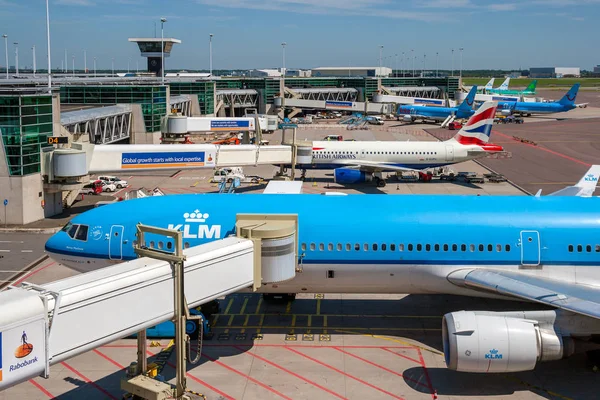 Amsterdam Netherlands Jun 2011 Klm Airlines Boeing Passenger Plane Others — Stock Photo, Image