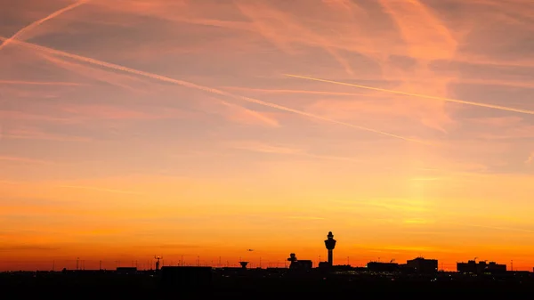 Panoráma Schiphol Nemzetközi Repülőtér Naplemente Amszterdam Hollandia — Stock Fotó