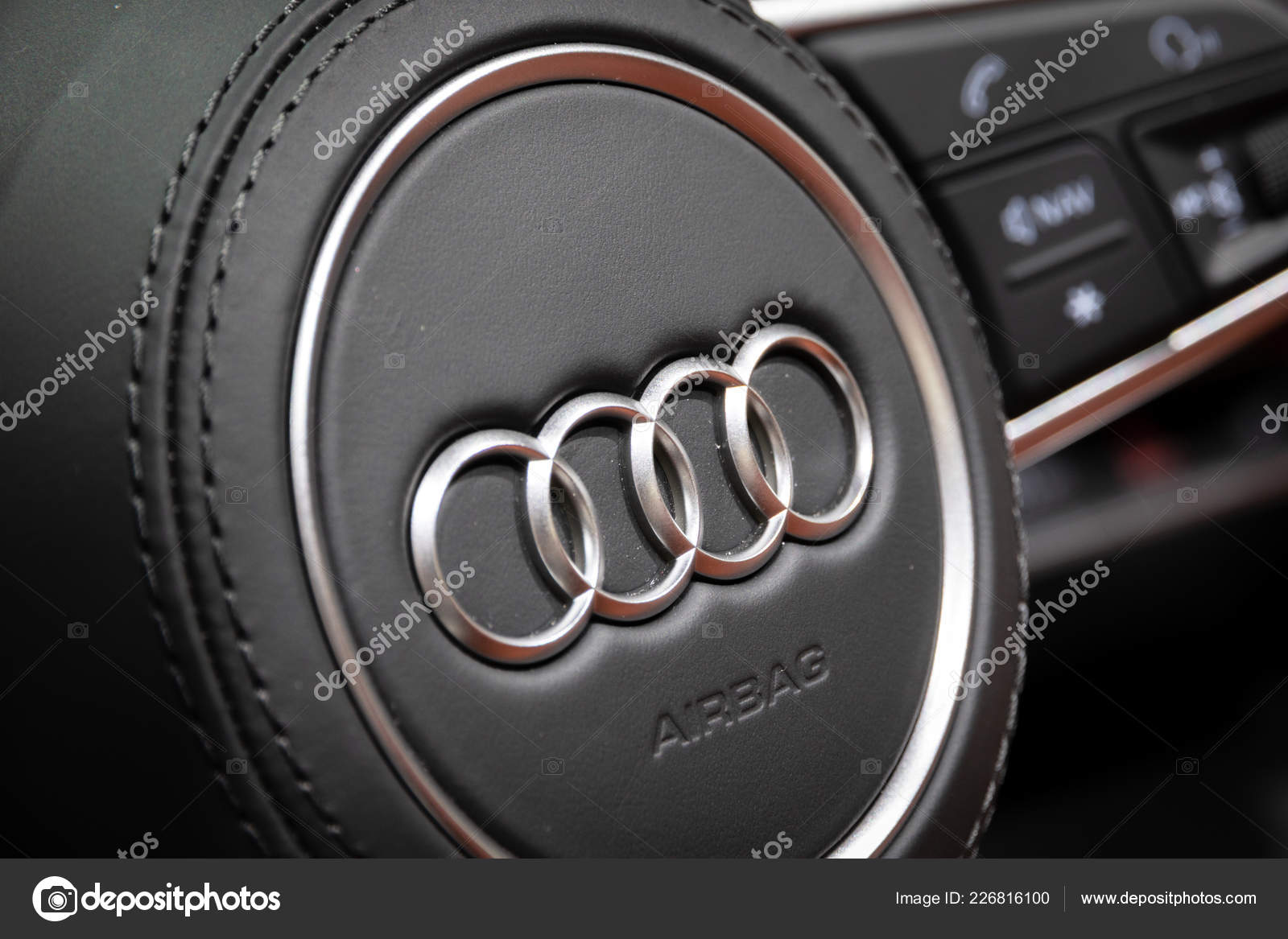 Audi new logo