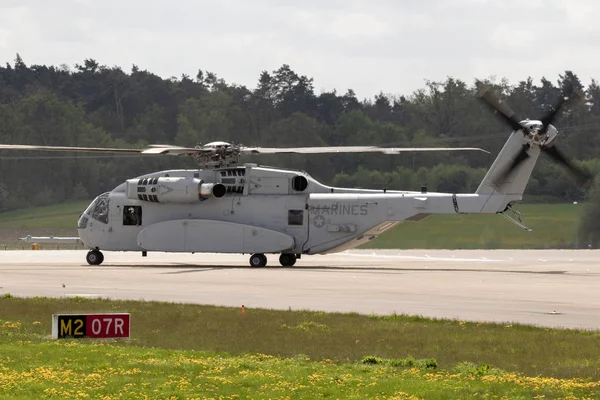 Berlín Abr 2018 Nuevo Helicóptero Transporte Pesado Sikorsky 53K King —  Fotos de Stock