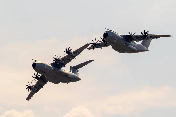 Formação Dois Novos Aviões Transporte Militar Força Aérea Alemã Luftwaffe — Fotografia de Stock