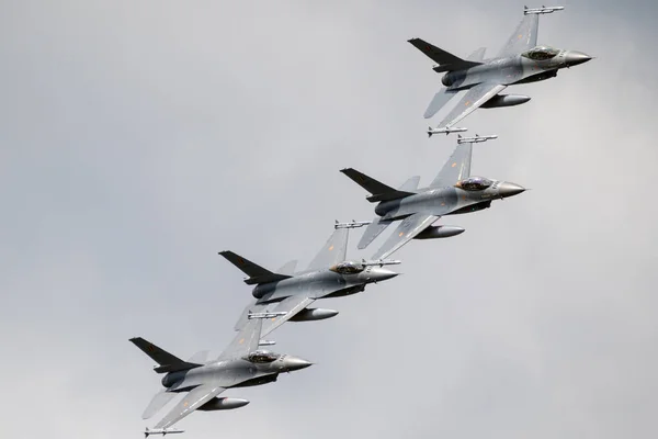 Dört Belçika Hava Kuvvetleri Savaş Uçakları Kleine Brogel Hava Üssü — Stok fotoğraf