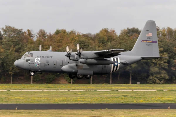 Eindhoven Hollanda Haziran 2018 Bize Hava Kuvvetleri Lockheed 130 Hercules — Stok fotoğraf