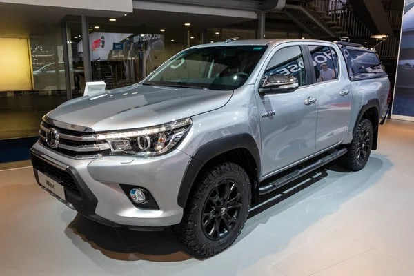 Toyota Hilux pick-up truck — Zdjęcie stockowe