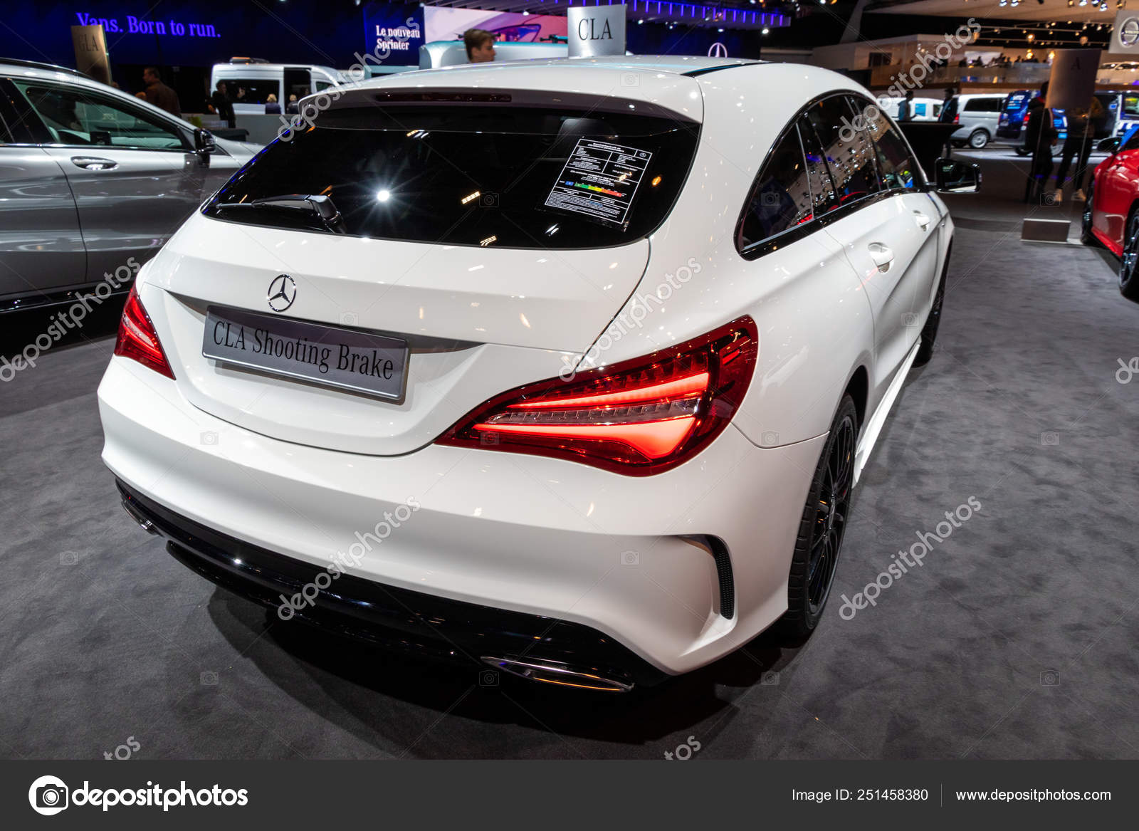 Mercedes CLA Shooting Brake (2019)