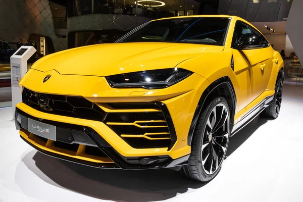 Lamborghini Urus carro — Fotografia de Stock