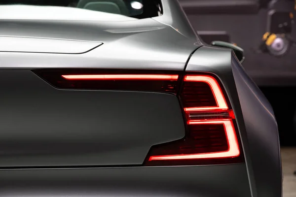 Polestar 1 híbrido coche deportivo luz trasera — Foto de Stock