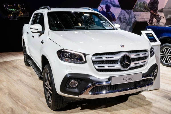 Пикап-машина Mercedes Benz X-класса — стоковое фото