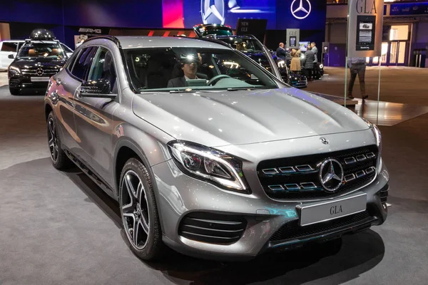 Mercedes Benz Gla araba — Stok fotoğraf