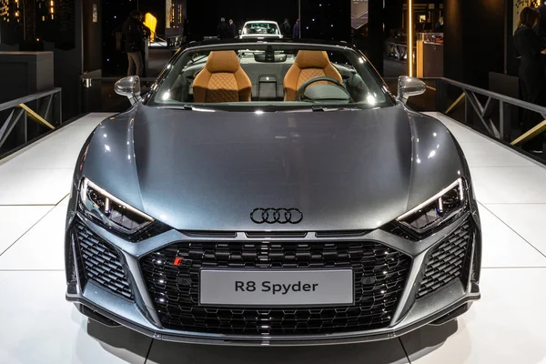Audi R8 Spyder sports car — Stock Photo, Image