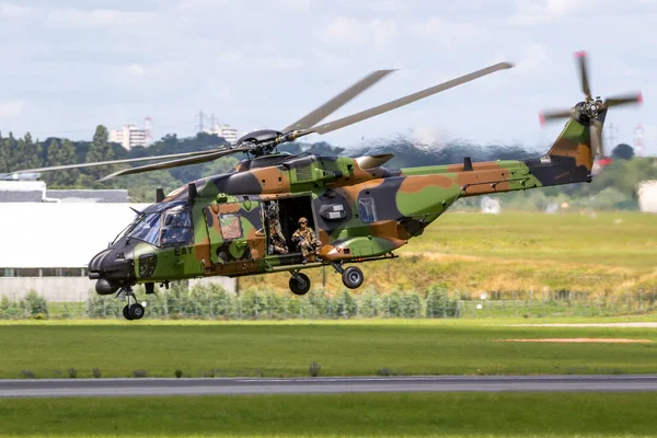 Francouzská armáda Nh90 transportní vrtulník — Stock fotografie