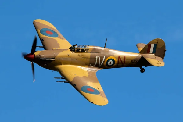 Hawker Kasırgası IV savaş kuşu uçuyor. — Stok fotoğraf