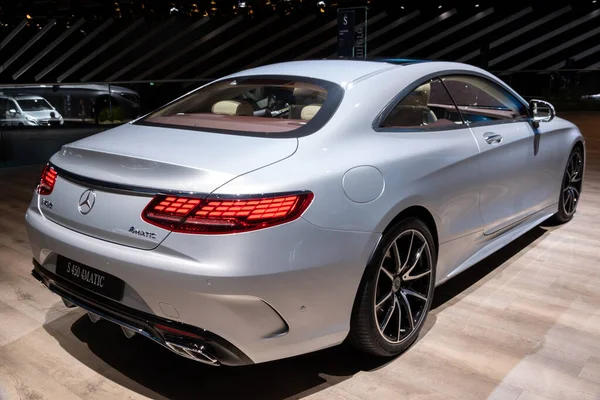 Mercedes Benz S450 car — 스톡 사진