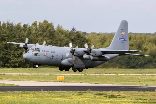 Eindhoven Nederland Juni 2018 Amerikaanse Luchtmacht Lockheed 130H Hercules Transportvliegtuig — Stockfoto