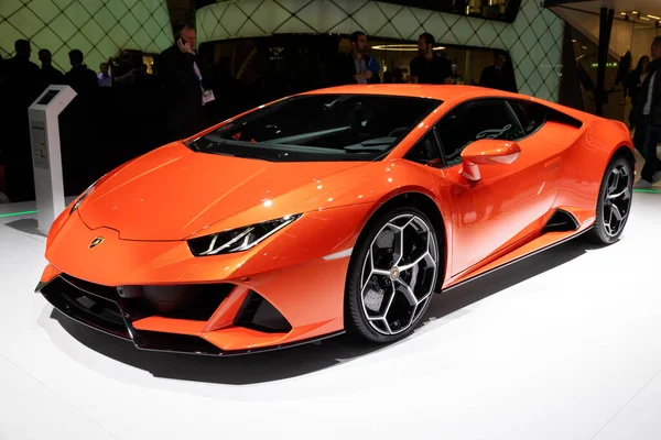 Lamborghini Huracan Evo Spyder Spor Arabası Cenevre Uluslararası Otomobil Fuarı — Stok fotoğraf