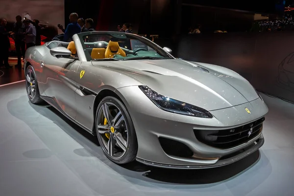 Ferrari Portofino Deportivo 89º Salón Internacional Del Automóvil Ginebra Ginebra —  Fotos de Stock