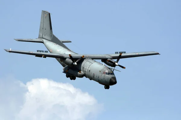 フランス カンブリア州 6月26日 フランス空軍C 160輸送機が2010年6月26日にフランス カンブリアで開催されたカンブリア国立航空ショーに出演 — ストック写真