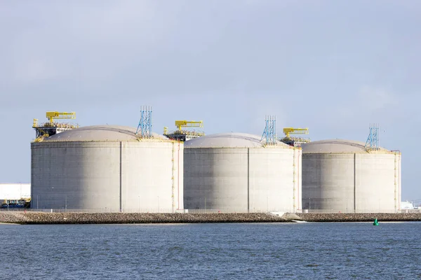 Olieopslagtanks Rotterdamse Haven — Stockfoto