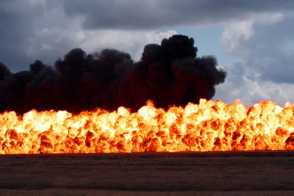 Massive Wall Flame Destruction — Stock Photo, Image