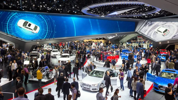 Frankfurt Alemanha Setembro 2015 Vista Audi Hall Durante Feira Iaa — Fotografia de Stock