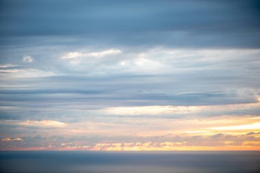 Denizde gün batımı